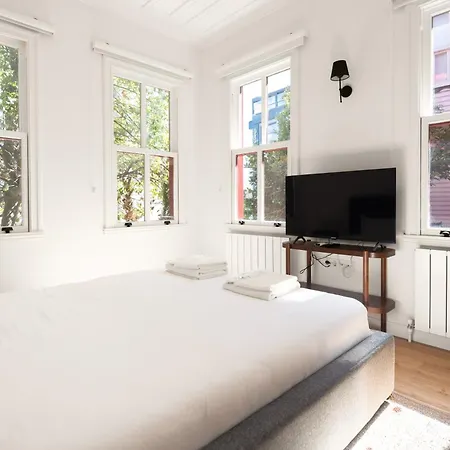 Tatil Evi Luxury Townhouse Heart Of Galata 5br 3ba! #425 *