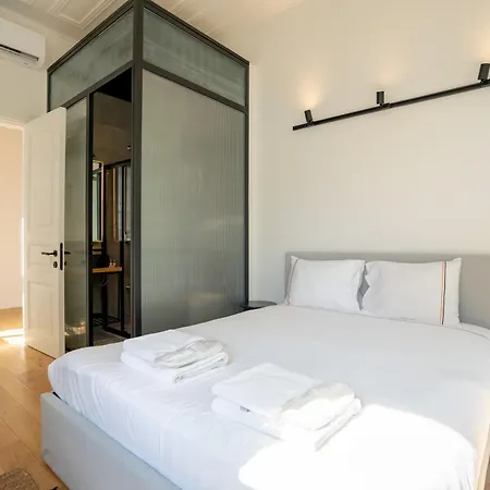 Luxury Townhouse Heart Of Galata 5br 3ba! #425 Tatil Evi *