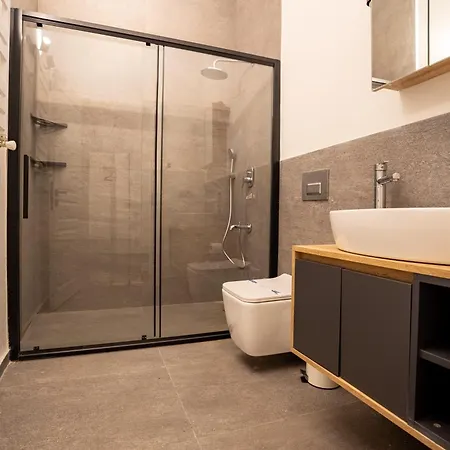 Luxury Townhouse Heart Of Galata 5br 3ba! #425 Tatil Evi